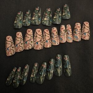 24 Pcs Floral Press-On Nails Set Buy One Get One Free